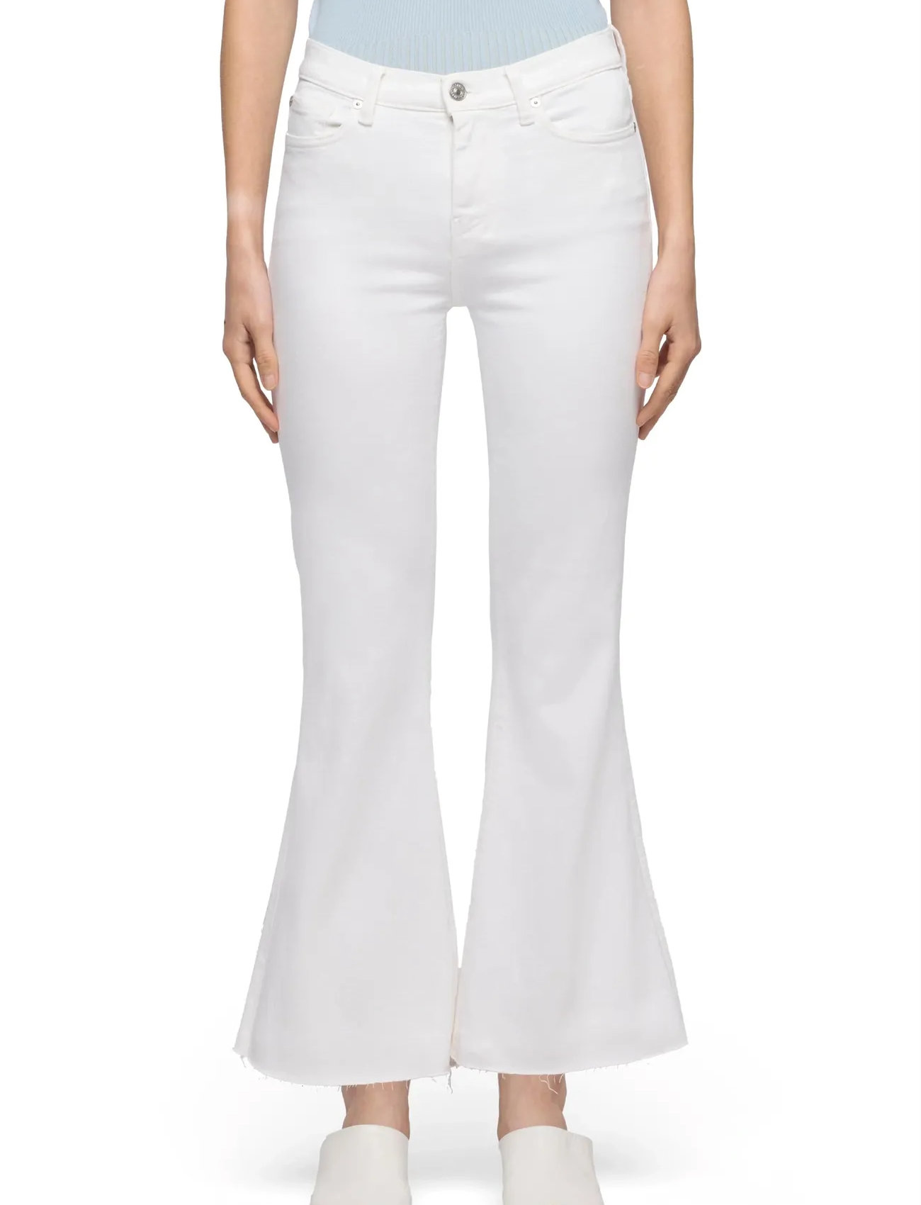 7 For All Mankind Cropped Dojo Soleil With Raw Cut, 28 x 27, White, Jeans > Flares, Dame