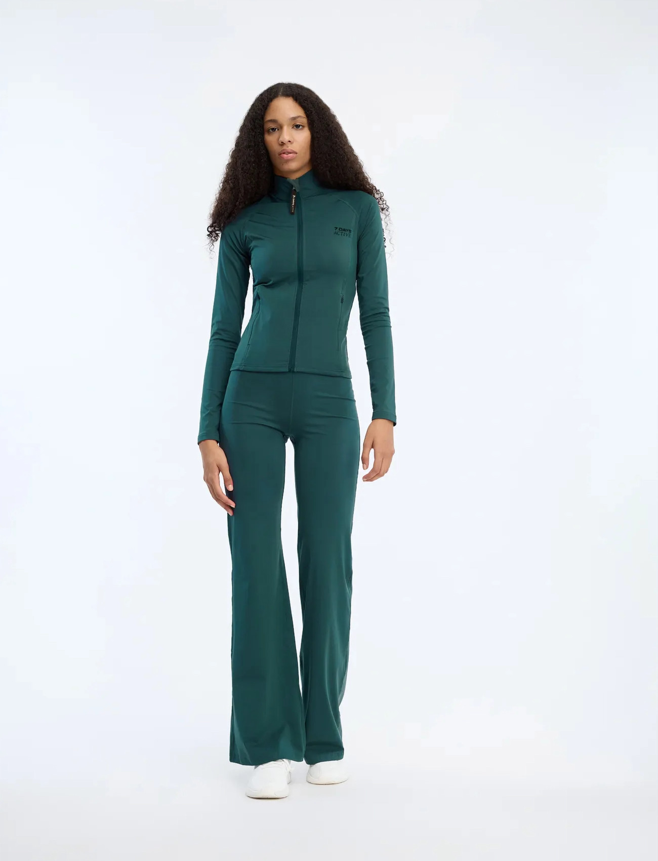 7 DAYS Active Womens Full Zip Running Top, S, Green, Sports Overdele & T-shirts > Sport Long Sleeve Overdele, Dame
