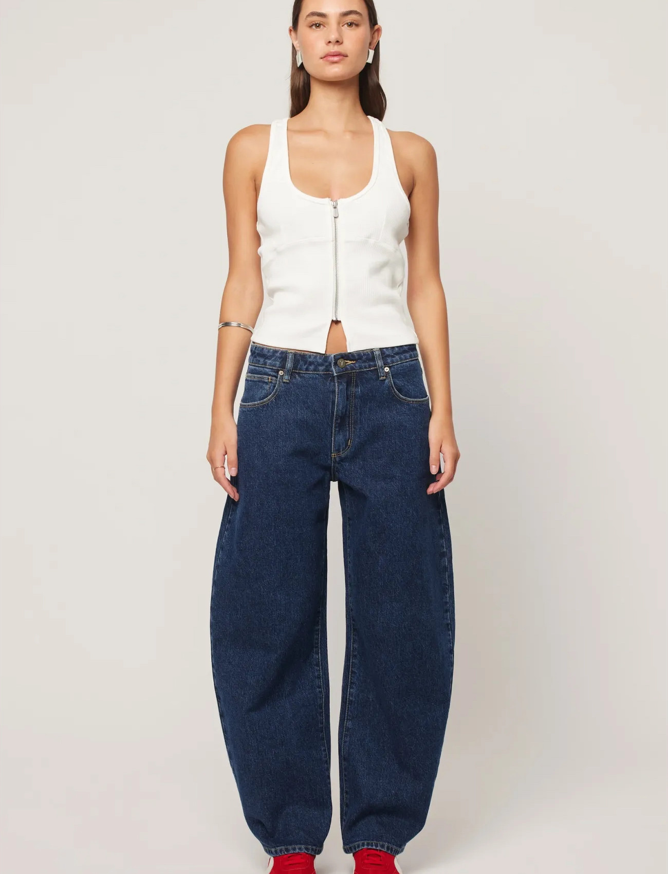 ABRAND 95 Mid Barrel Jean Taradark Blue, 26, Blue, Jeans > Barrel Jeans, Dame