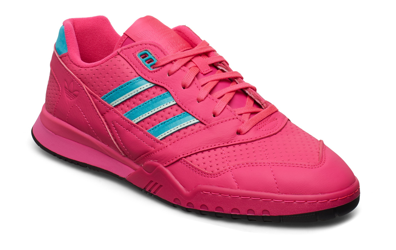 adidas original ar trainer