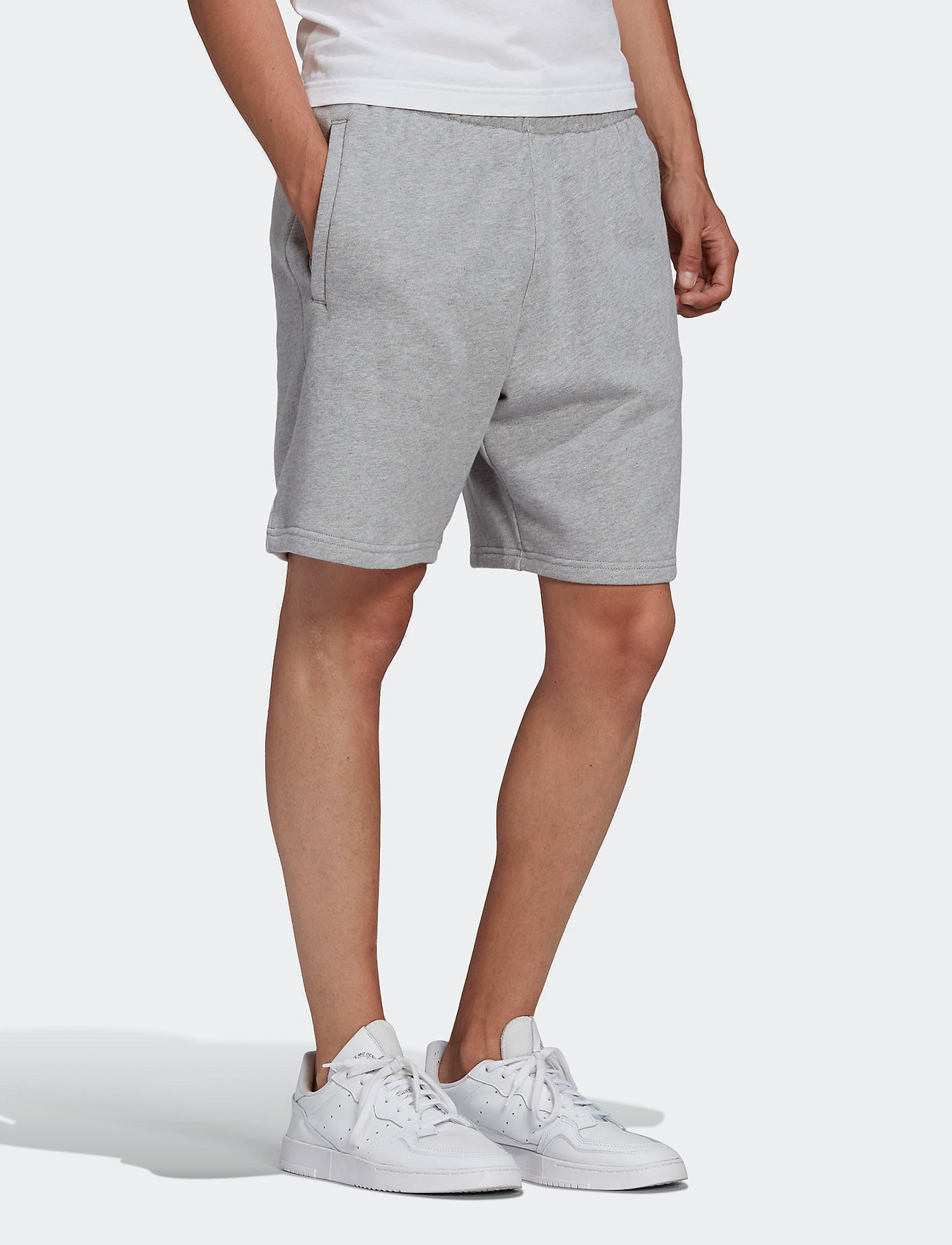 Adidas originals hot sale essential shorts