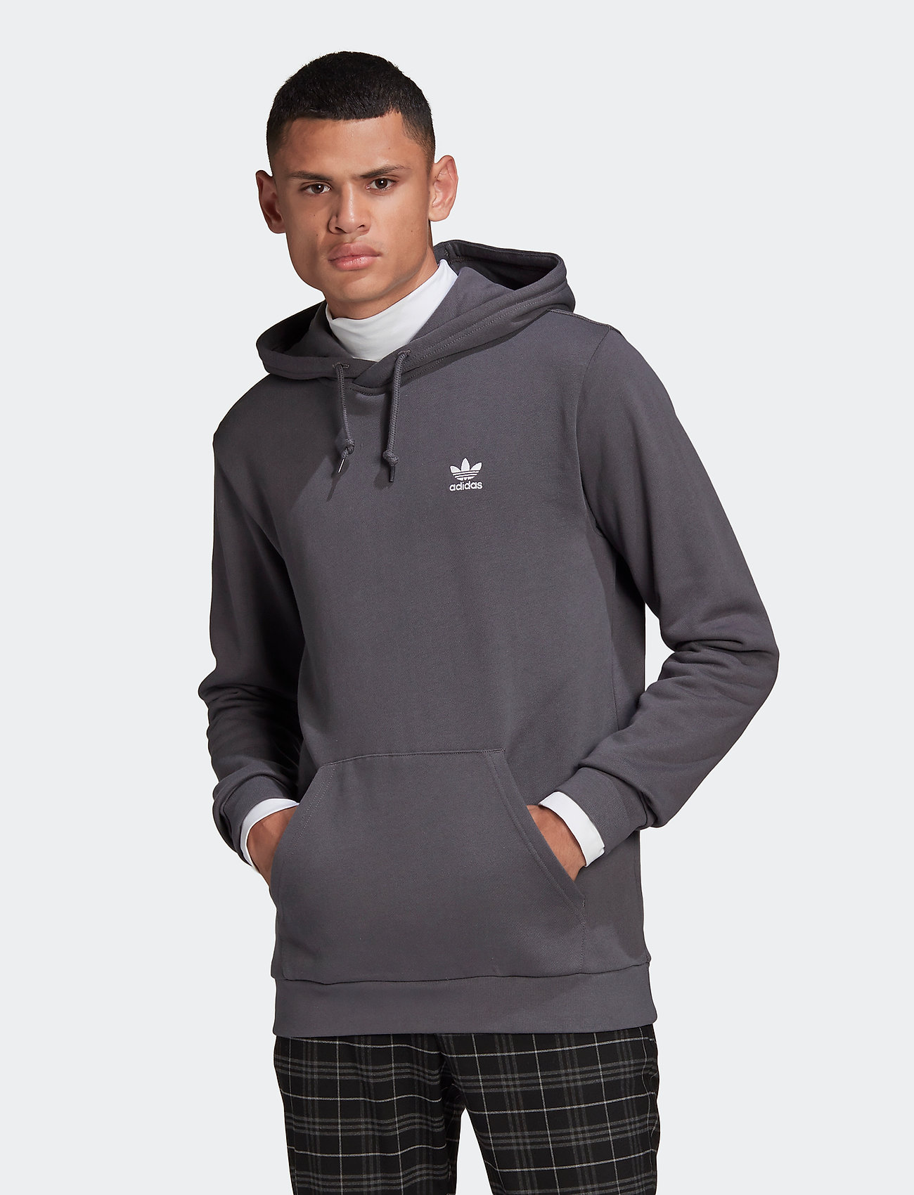 adidas Originals Trefoil Essentials Hoodie GD2570 | schwarz | fÃ¼r 34,50 â¬ - SneakerStudio.de