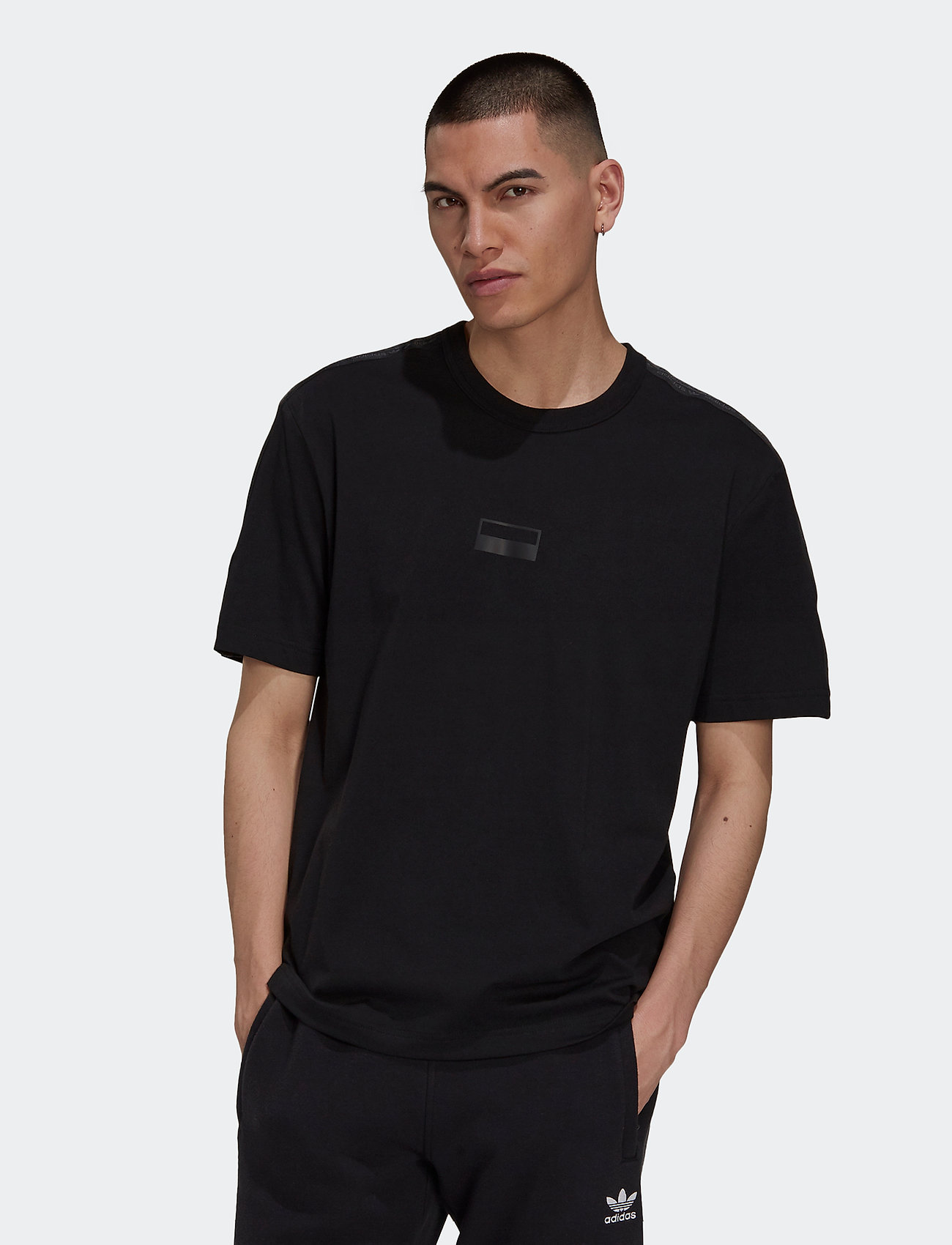 adidas Originals R.y.v. Loose Fit Tee - Vacation essentials | Boozt.com