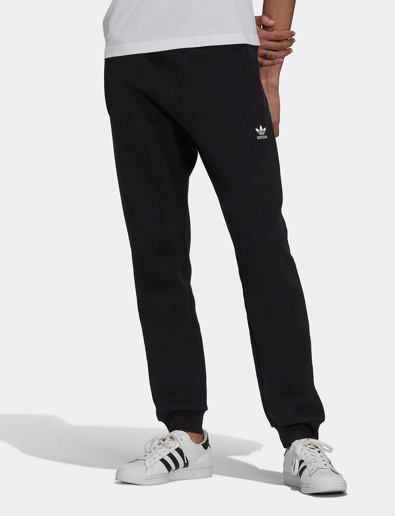 heuvel overschot Rijpen adidas Originals Adicolor Essentials Trefoil Joggers - Kleding - Boozt.com