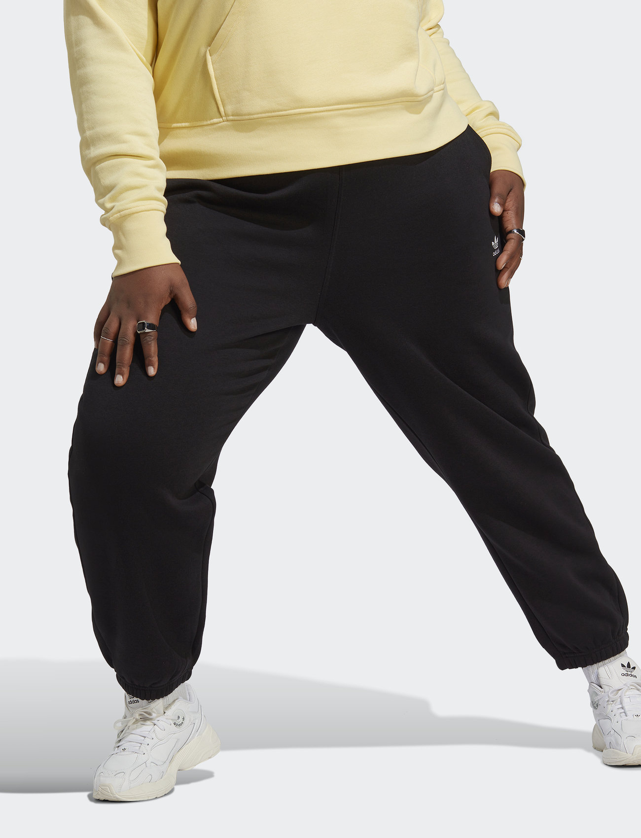 adidas Originals Pants - Sweatpants | Boozt.com