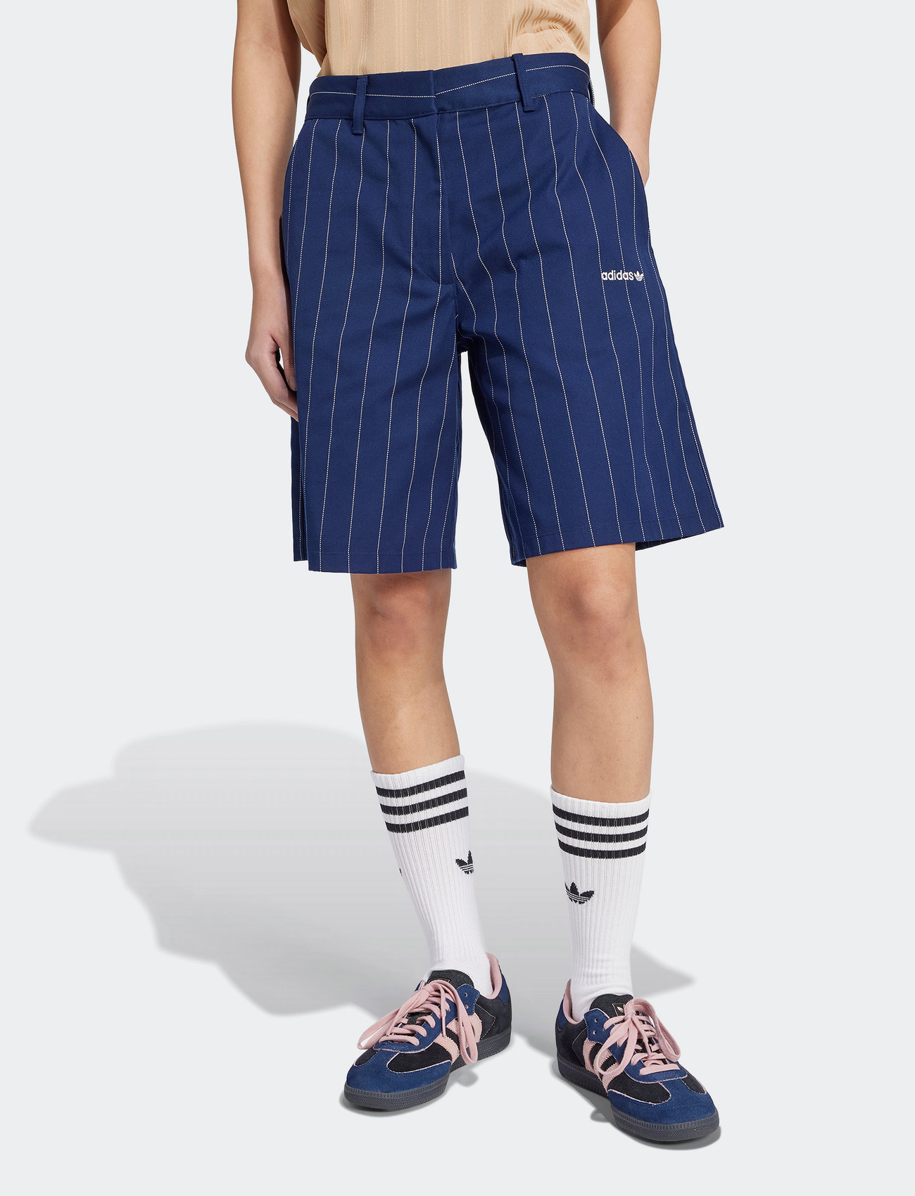 adidas Originals Pinstripe Short, 34, Navy, Sport Shorts > Sport Casual Shorts, Dame