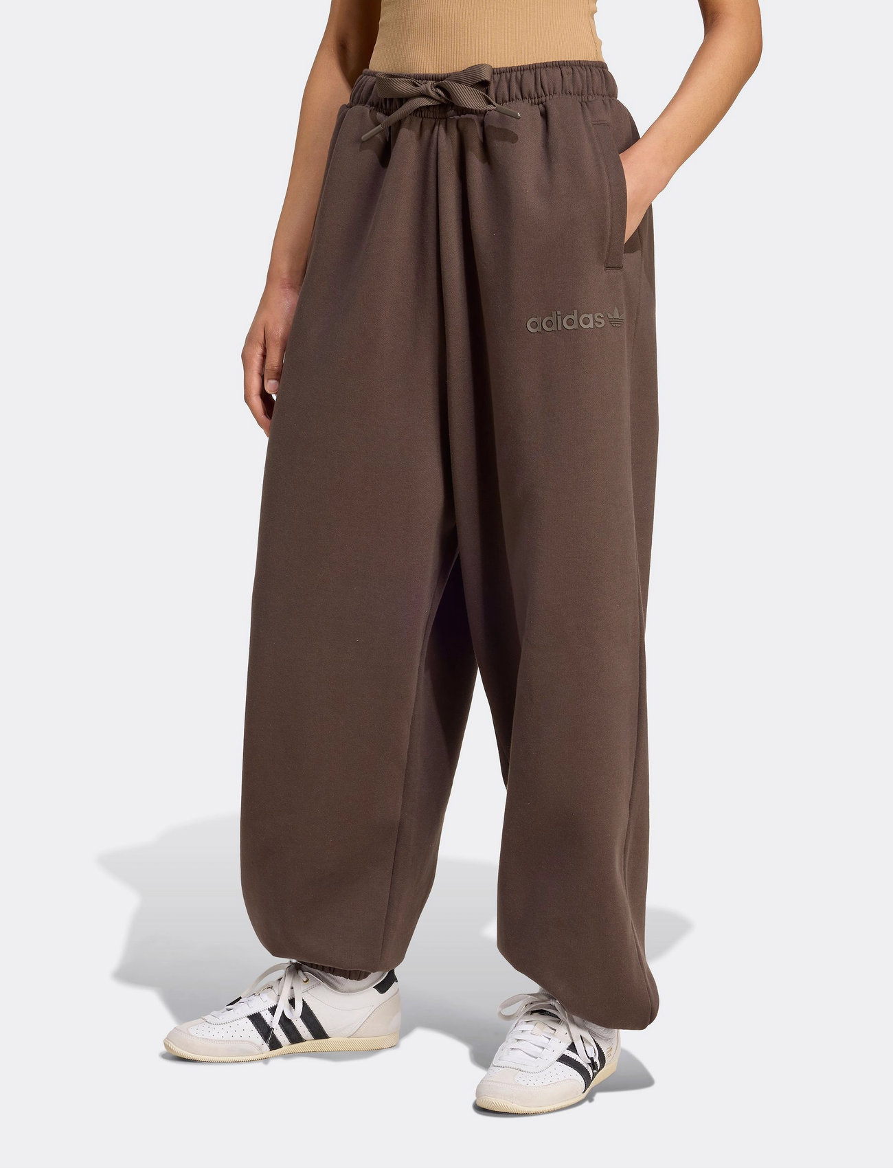 adidas Originals Ess Lin Pant (ADIJW0986) Sweatpants