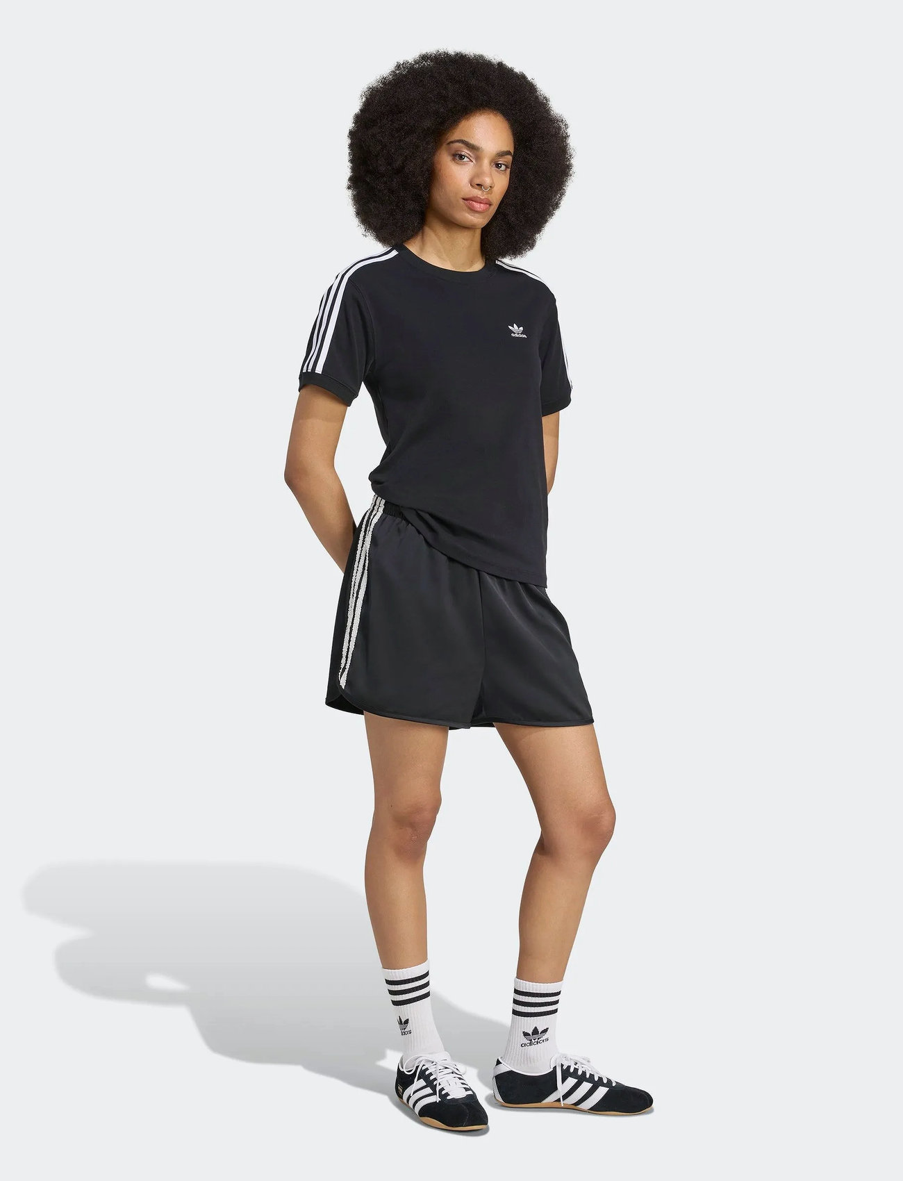adidas Originals Ruffle Shorts, S, Black, Sport Shorts > Sport Casual Shorts, Dame
