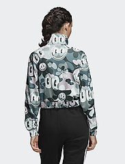 Contemp Bb Tt (Multco) (27.98 €) adidas Originals Contemp Bb Tt (Multco) (27.98 €) adidas Originals