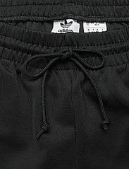 adidas Originals Primeblue Relaxed Wide 