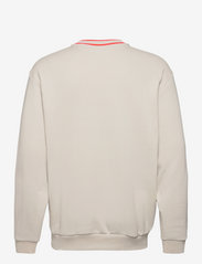 script crew adidas