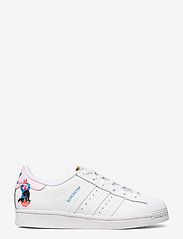 egle superstar adidas