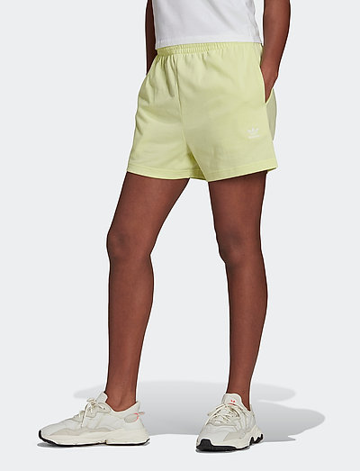 adicolor essentials shorts