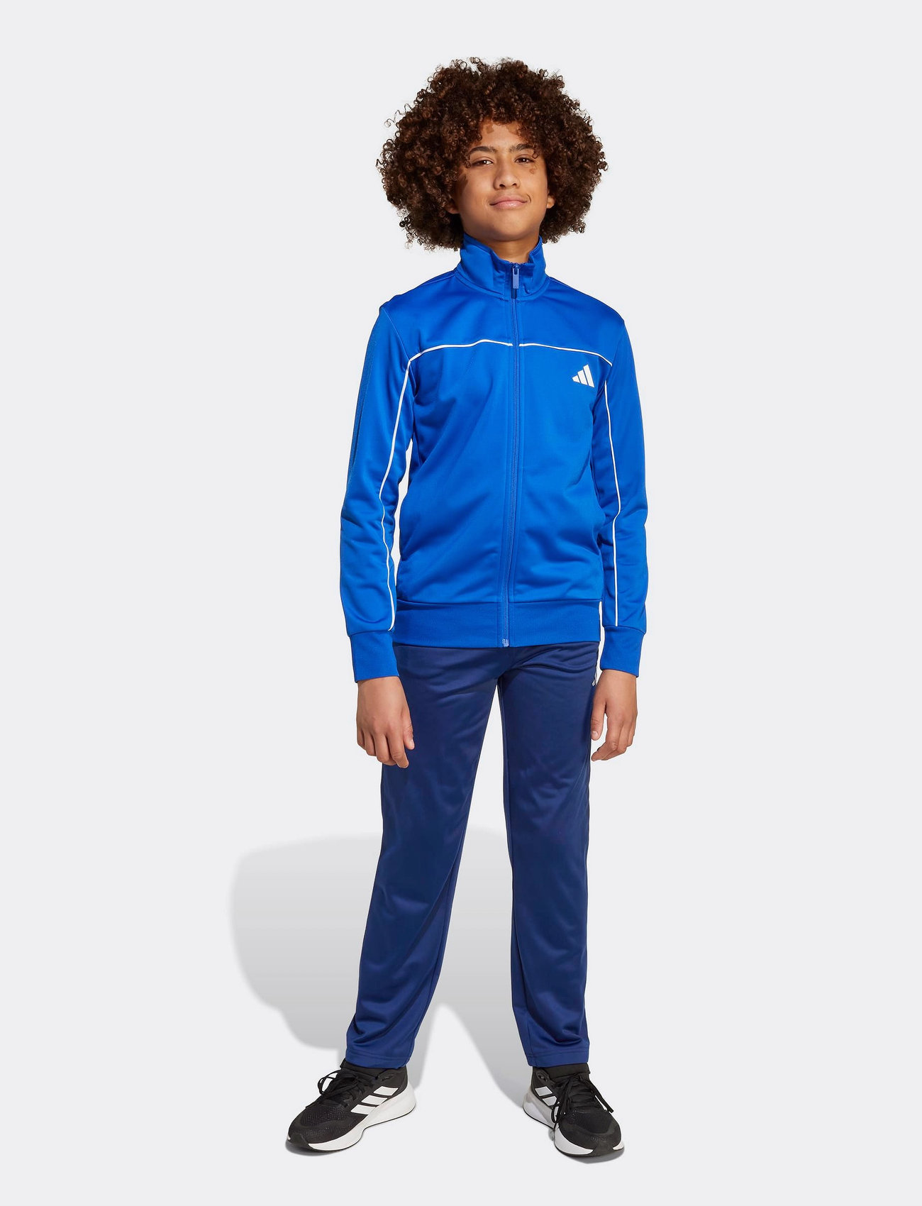 asrjx0204_croybluwhite_10.jpg?