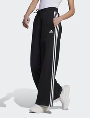 Essentials French 3-stripes adidas Sportswear Wide Joggers Terry
