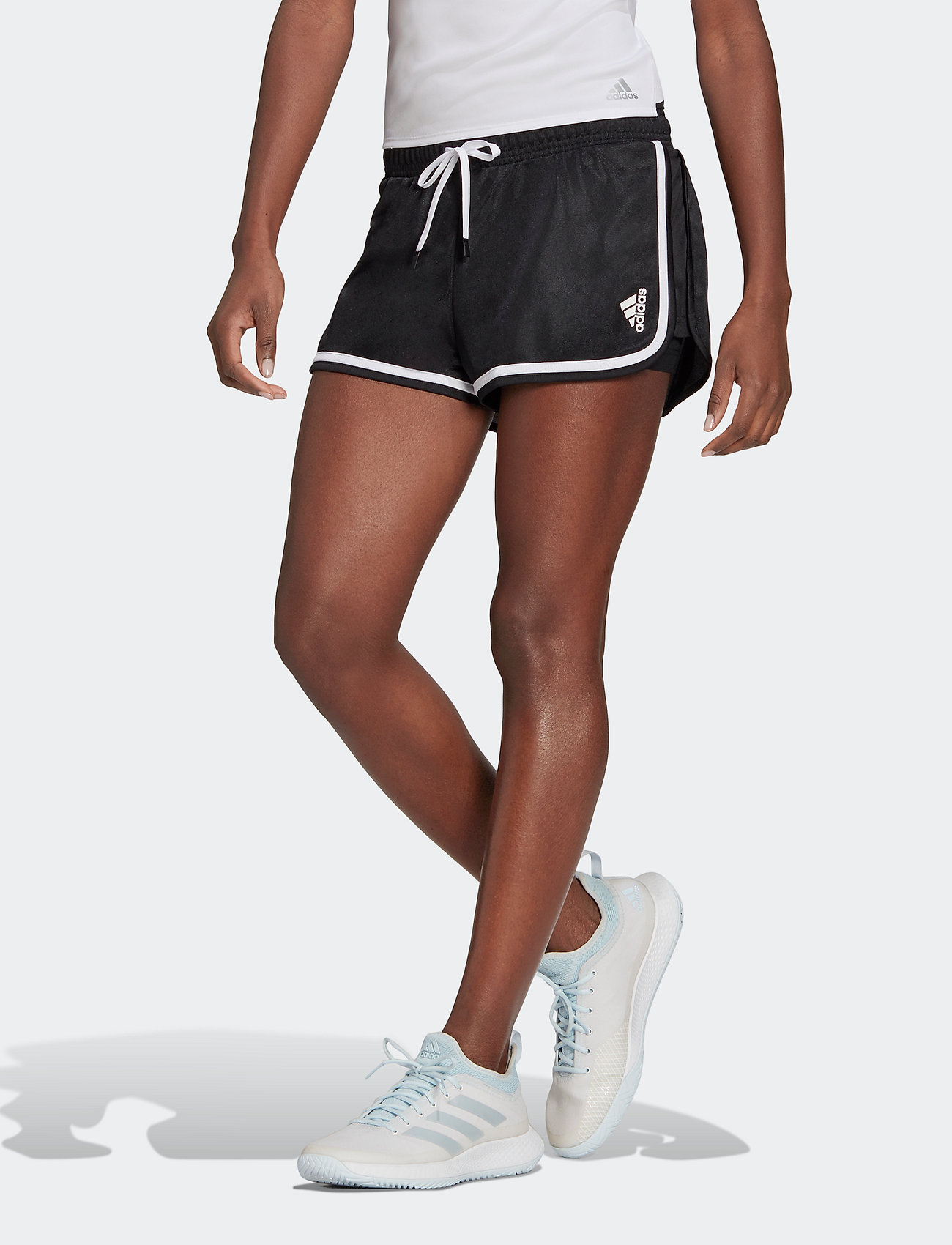 Short club. Adidas AEROREADY шорты теннисные. Теннисные шорты адидас черные. Шорты adidas Performance. Шорты женские адидас для тенниса.