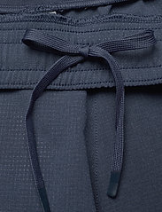 ergo melange tennis shorts