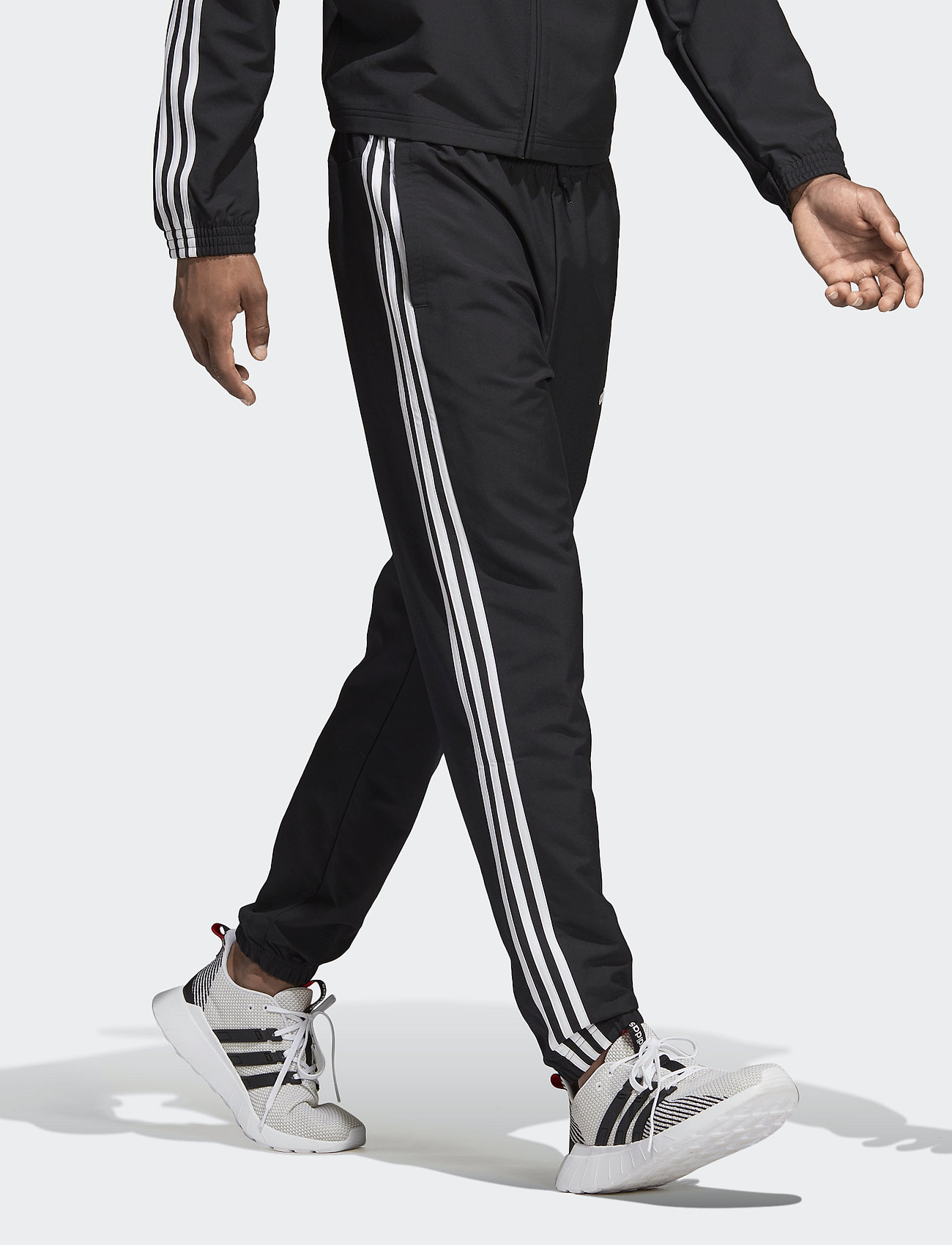 adidas e