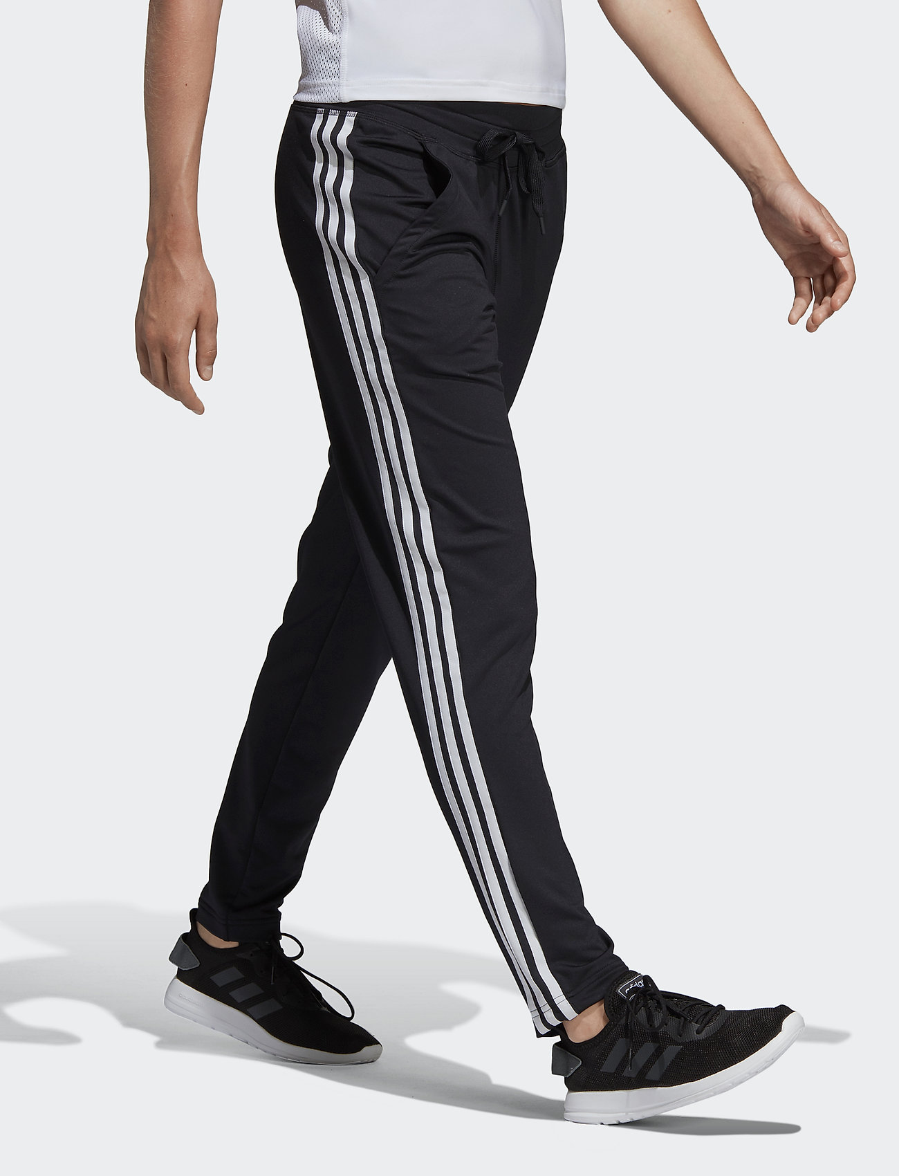 Design 2 Move 3-stripes Pants W (Black 