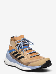 terrex free hiker primeblue w