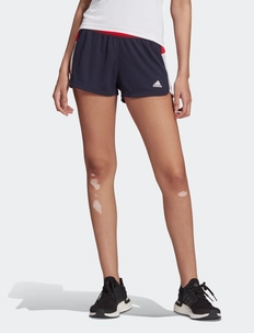 maglia scollata davanti