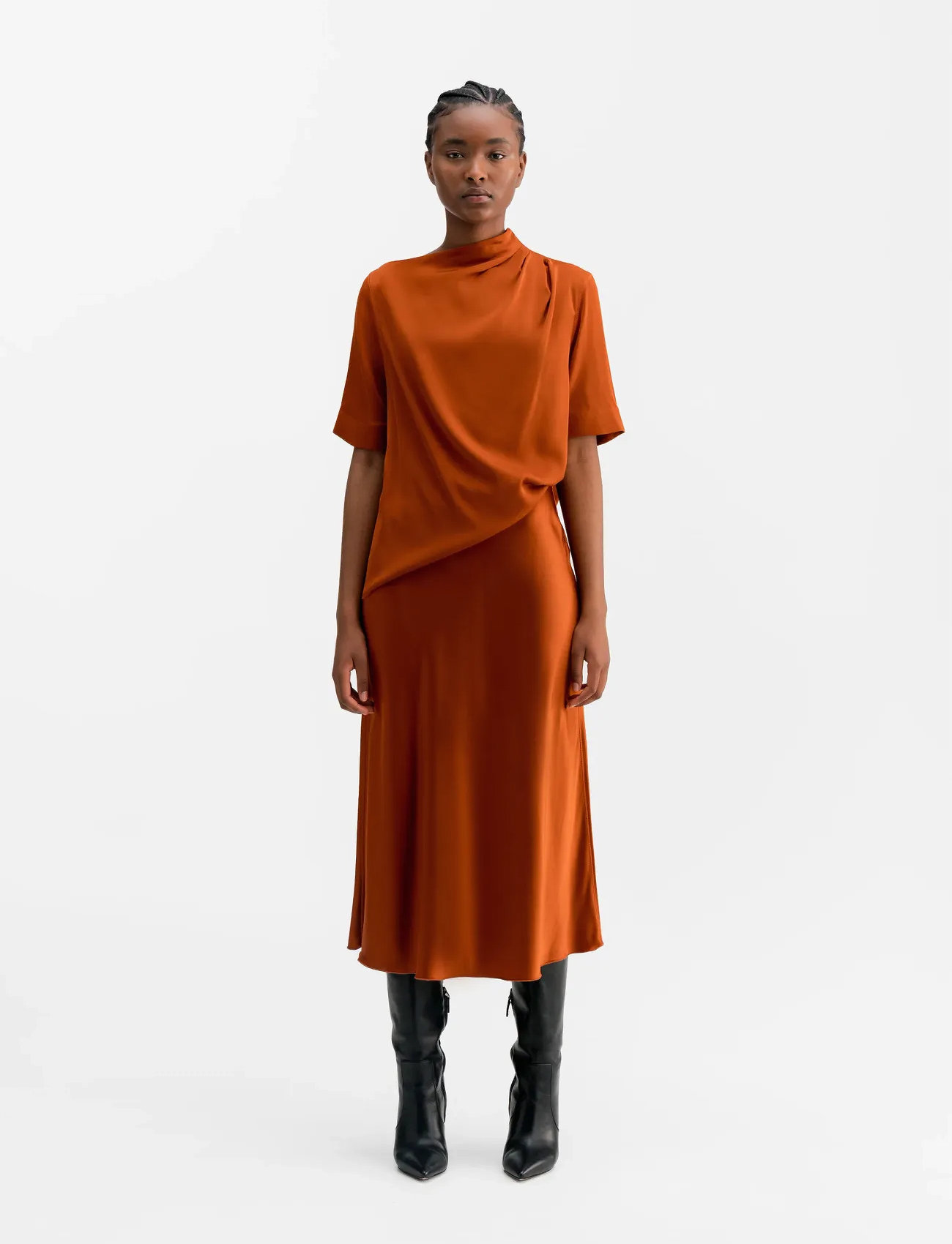 Ahlvar Gallery Hana Satin Silk Skirt, S, Orange, Designere > Knælange Og Midi, Dame