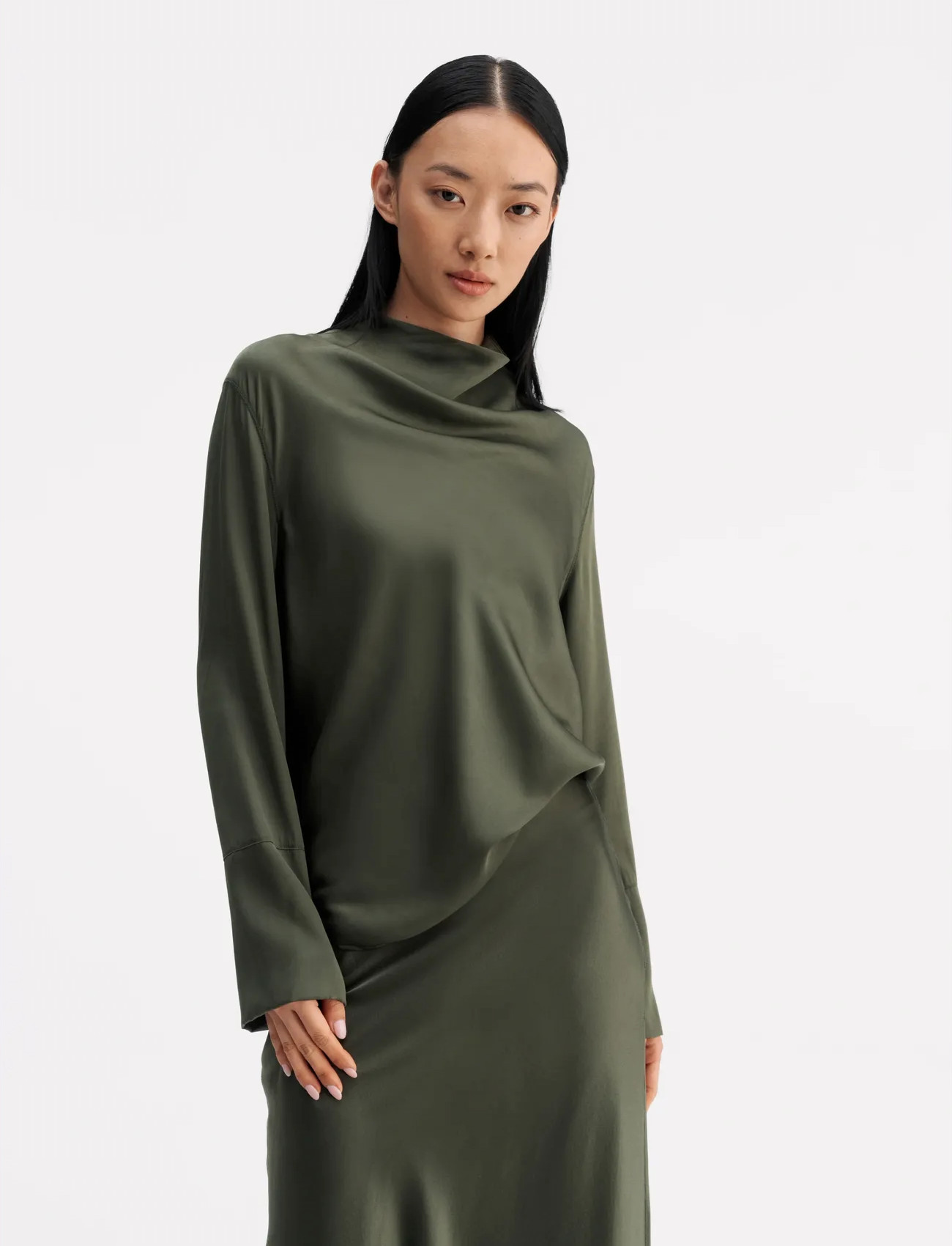 Ahlvar Gallery Ayumi Silk Blouse, S, Khaki green, Bluser > Langærmede, Dame