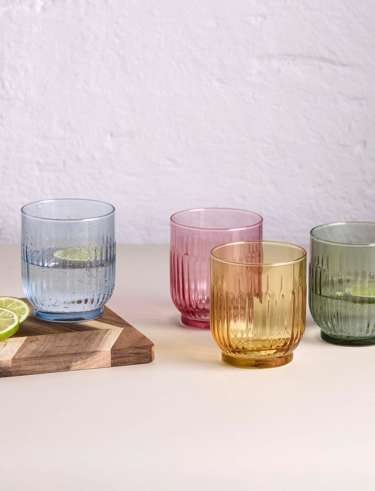 Aida Drinking Glasses - Coloured 4 Pcs Mix Pack (Amber, Red, Light Blue, Green) 33.0 Cl, 33 CL, Multi/patterned, Glas > Drikkeglas, Unisex