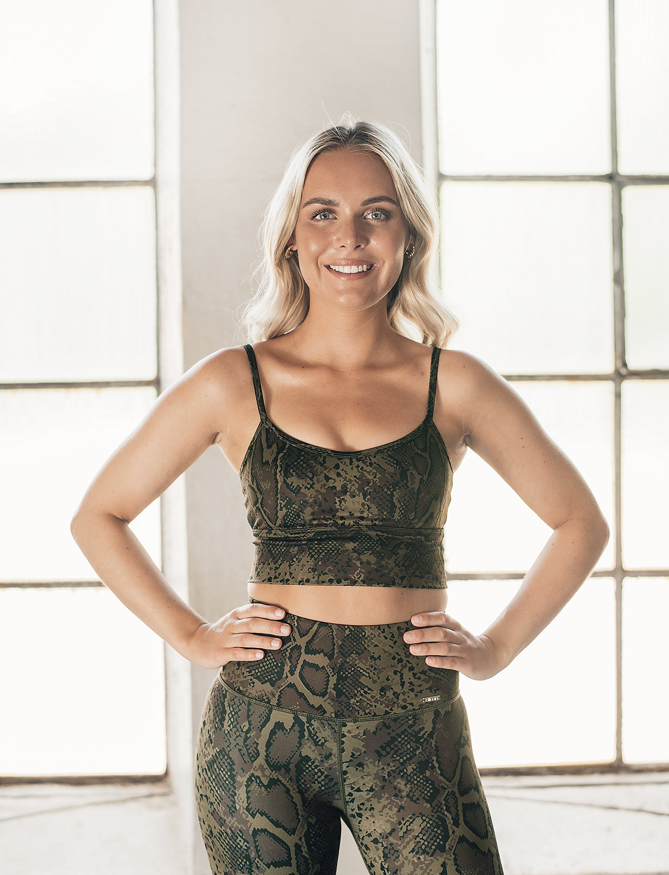 AIM'N Cobra Logo Strap Bra - Sports 