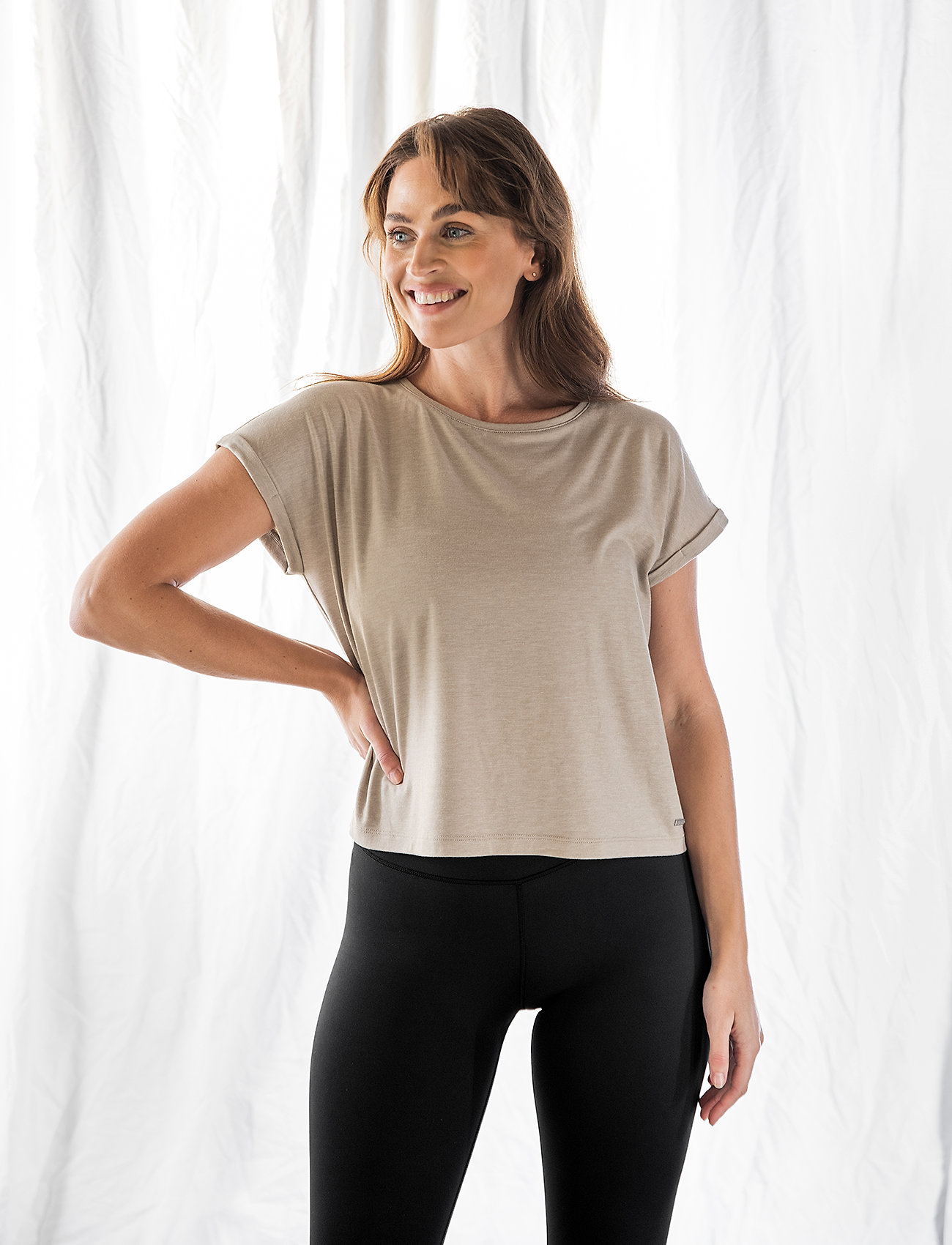 black roll sleeve tshirt