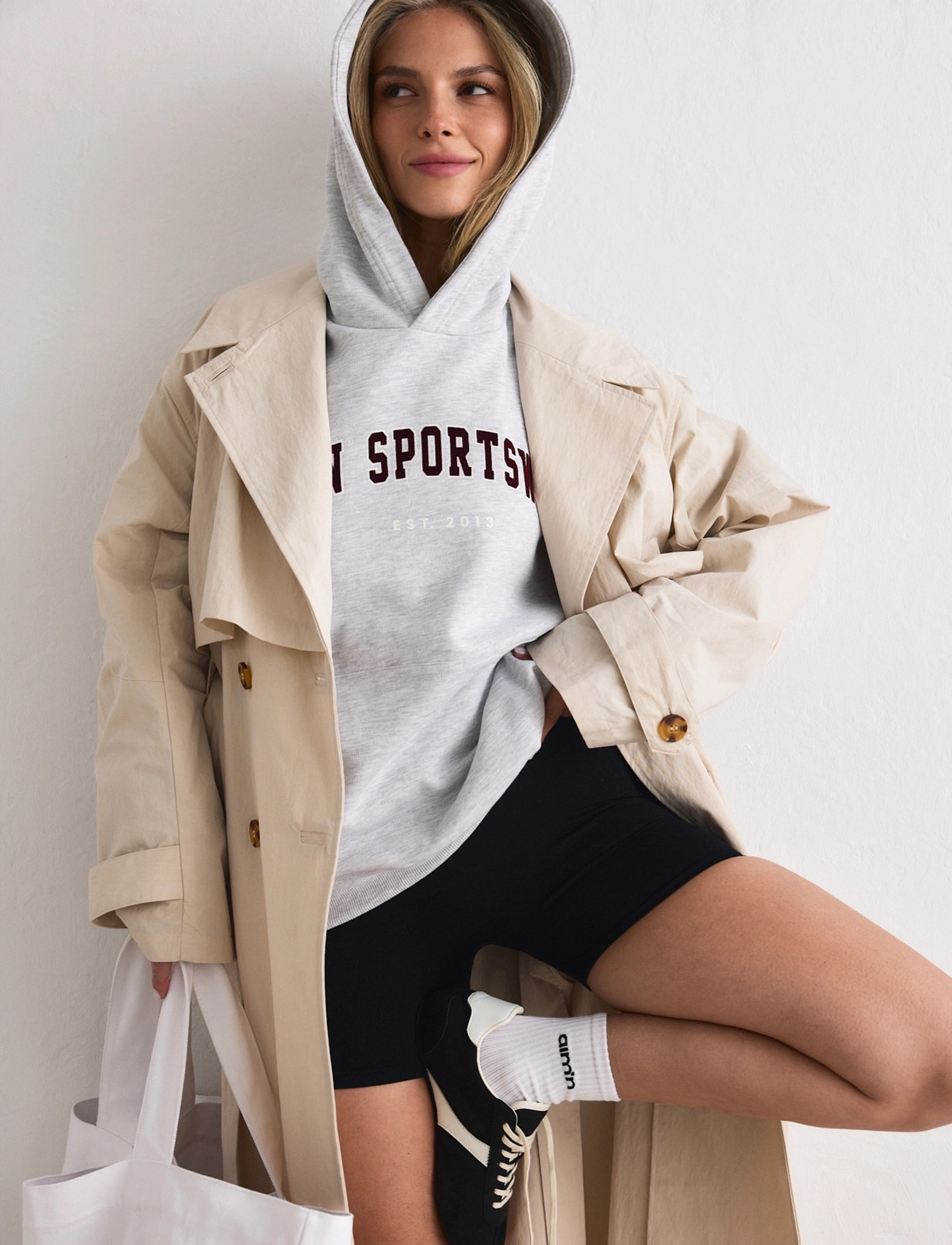 aim ́n Varsity Sweat Hood, L, Grey, Sweatshirts & Hættetrøjer > Hættetrøjer, Dame
