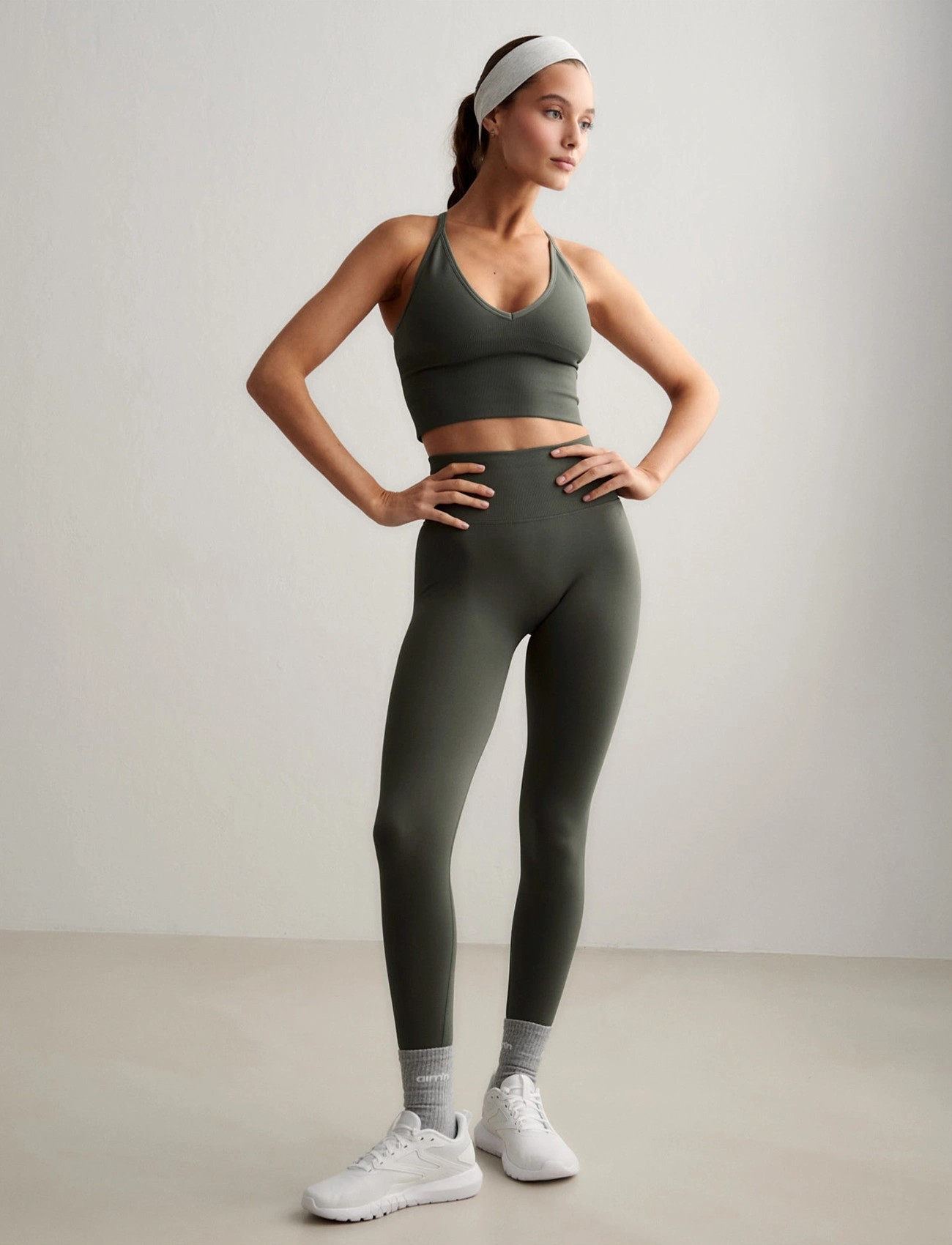 aim ́n Shape Seamless Tights, L, Khaki green, Løbetræningstights > Sømløse Tights, Dame