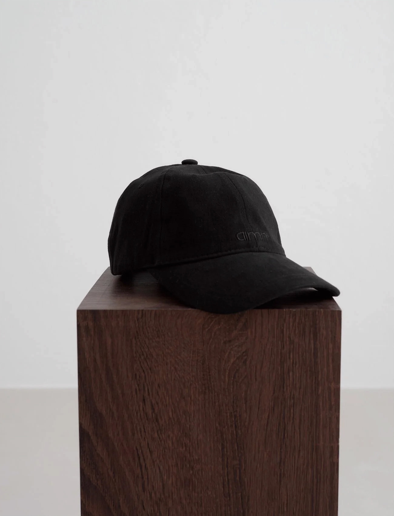 aim ́n Small Logo Cap, One Size, Black, Hovedbeklædning > Kasketter, Dame