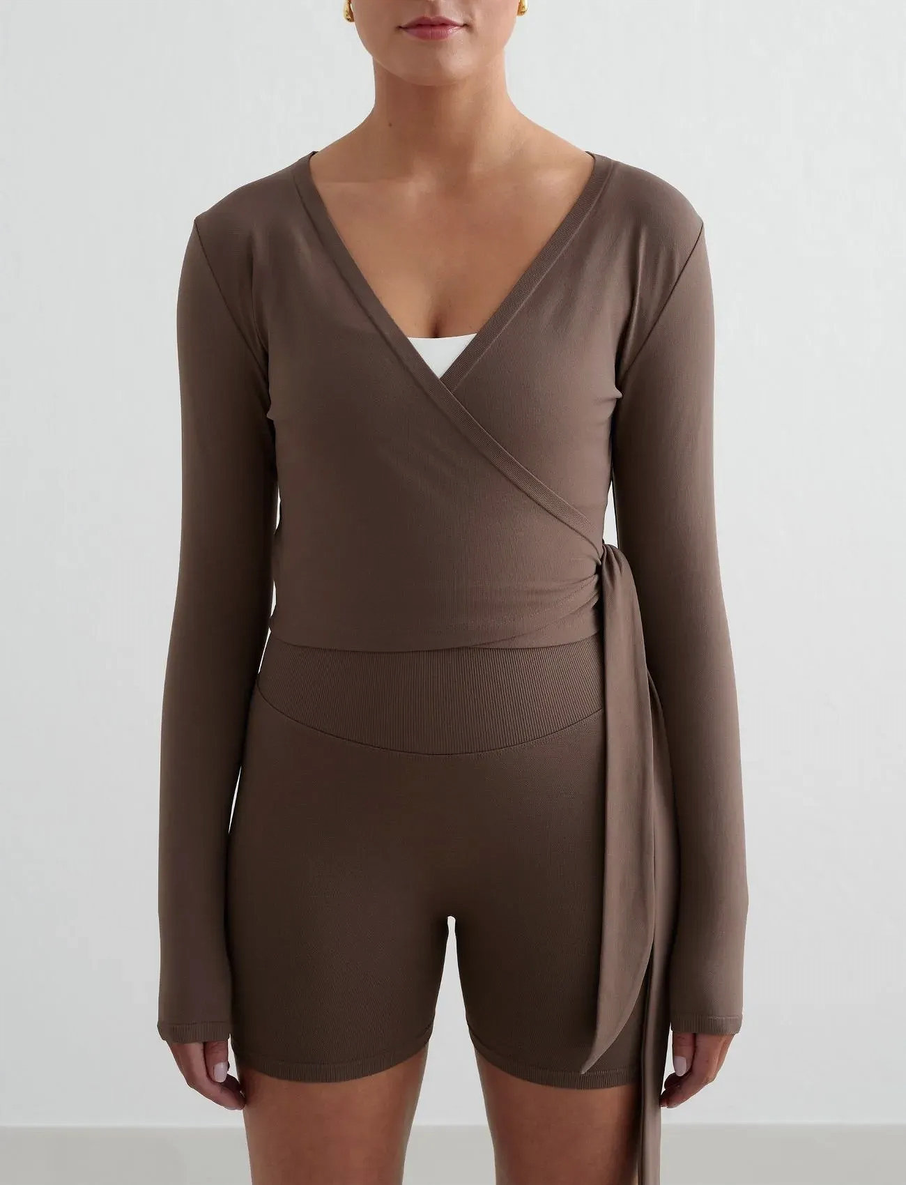 aim ́n Shape Seamless Wrap Long Sleeve, L, Brown, Sports Overdele & T-shirts > Sport Long Sleeve Overdele, Dame