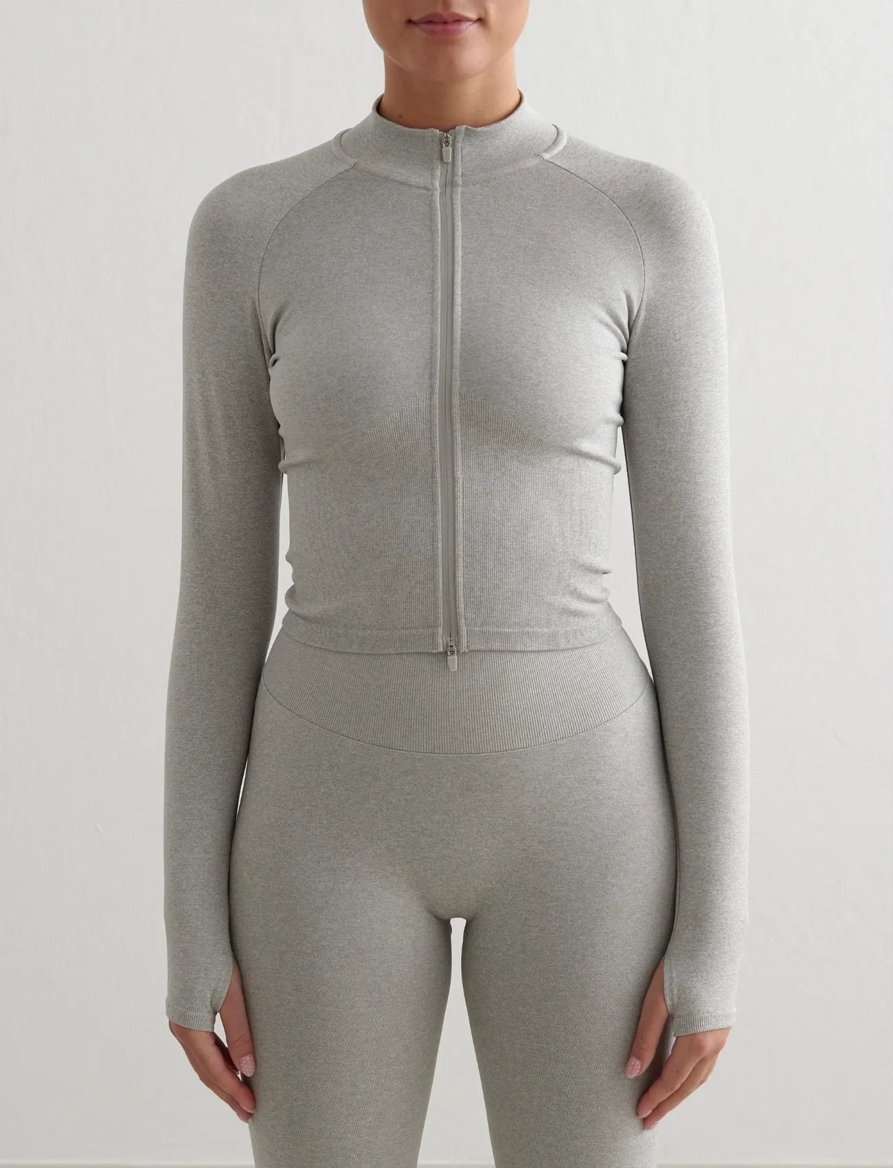 aim ́n Shape Seamless Zip Jacket, L, Grey, Sport Sweatshirts & Hoodies > Sport Sweatshirts, Dame