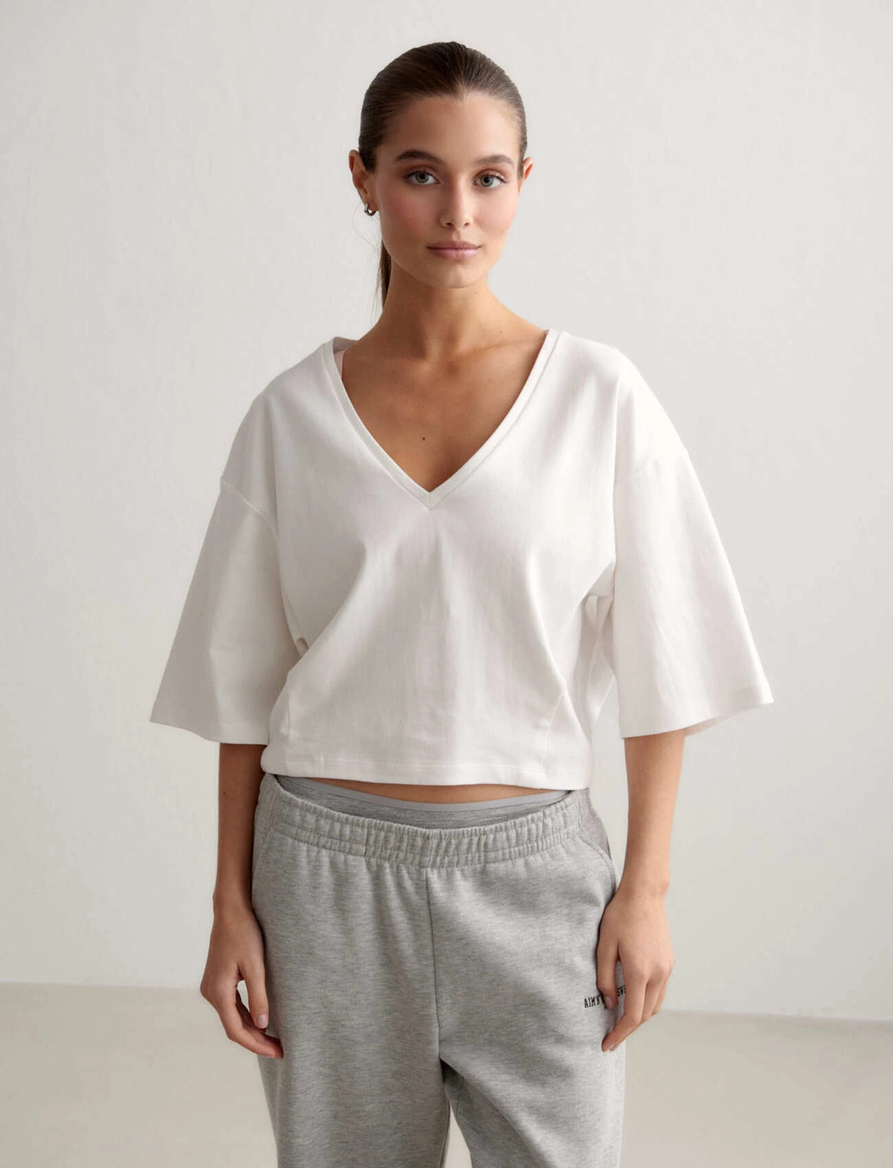 aim ́n Elevated T-Shirt, XS, White, Sports Overdele & T-shirts > Sport T-shirts, Dame