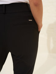 AIM'N - Black Tech Pants - golf pants - black - 3