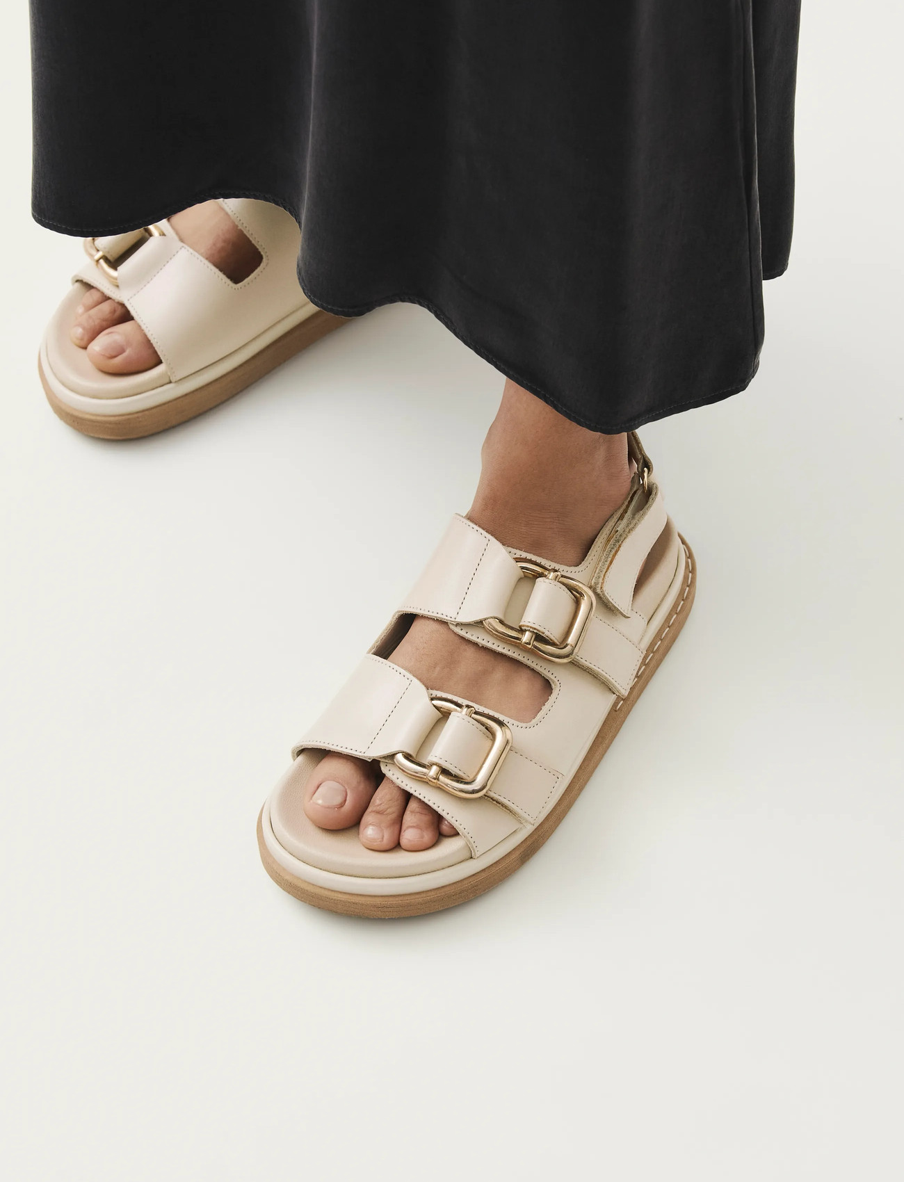ALOHAS Harper Black Sandal, 41, Beige, Sandaler > Flade, Dame