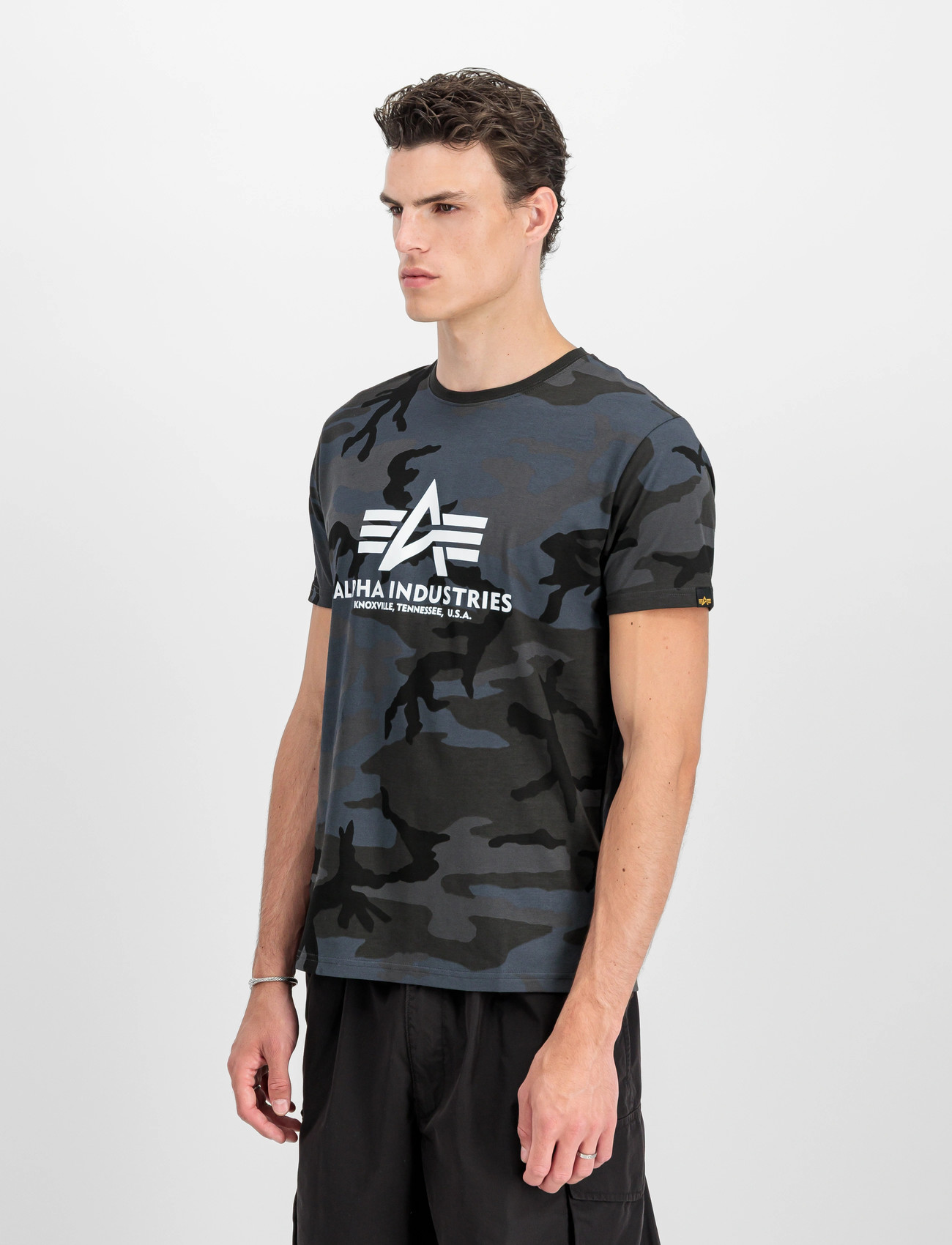 Alpha Industries Basic T-Shirt Bl Camo, S, Black, T-Shirts > Kortærmede, Herre