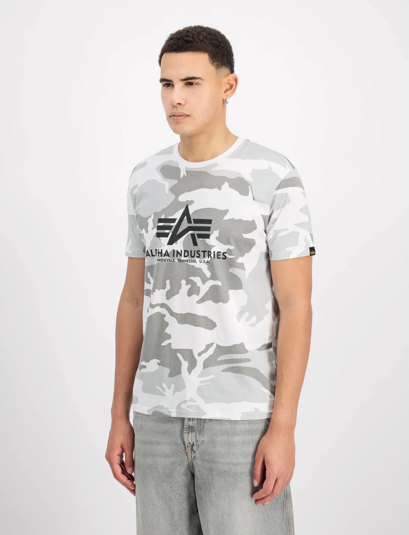 Alpha Industries Basic T-Shirt Bl Camo, XL, White, T-Shirts > Kortærmede, Herre