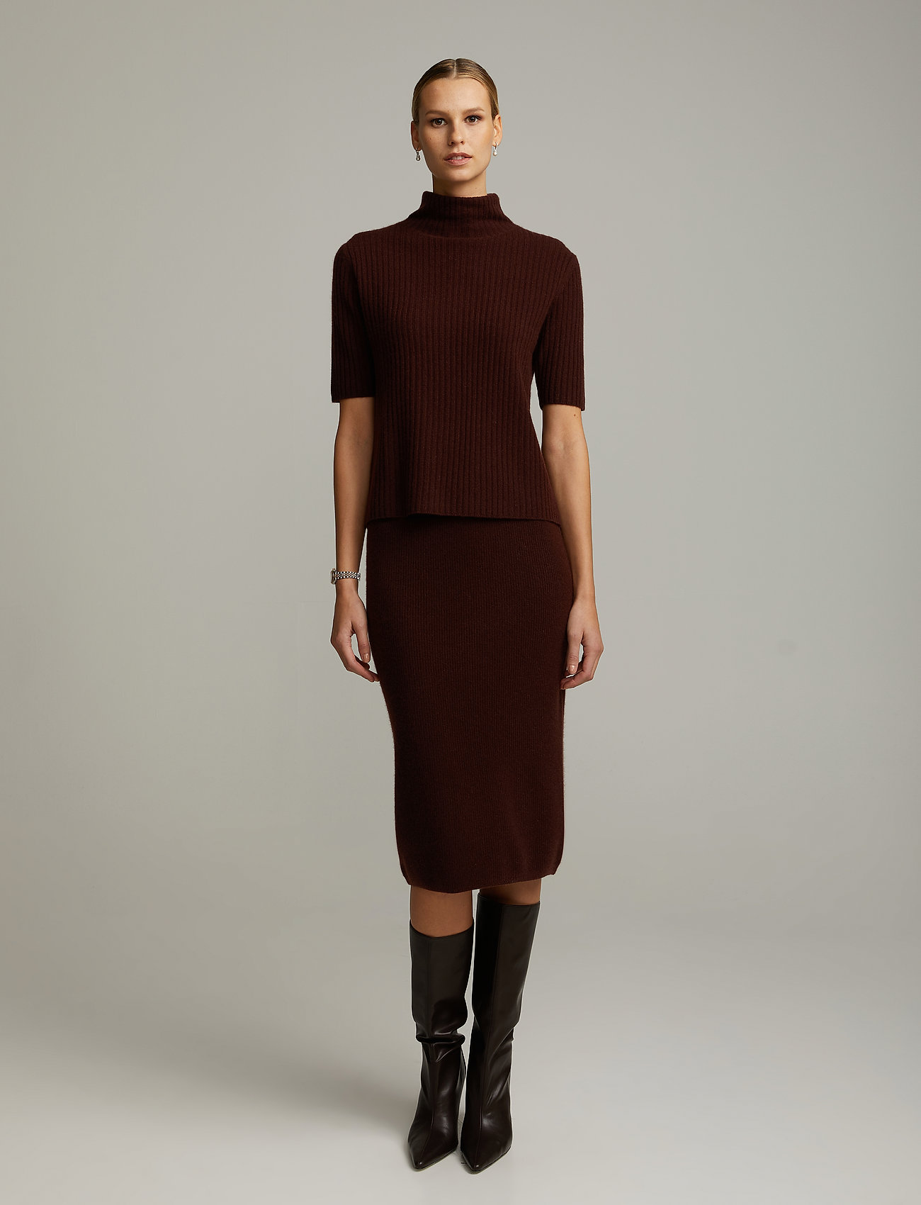 green midi skirt h and m