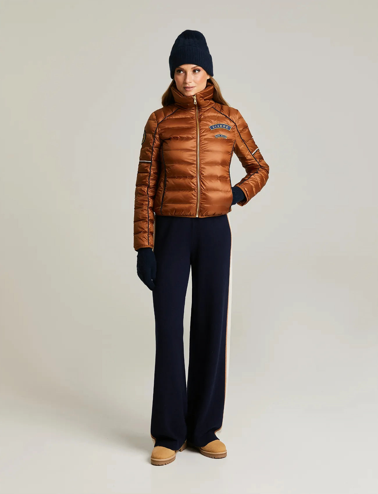 Andiata Victorine, S, Brown, Jakker > Vatteret Jakke, Dame