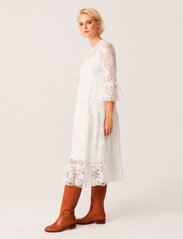 Andiata - Ember Dress - sukienki koronkowe - white - 0