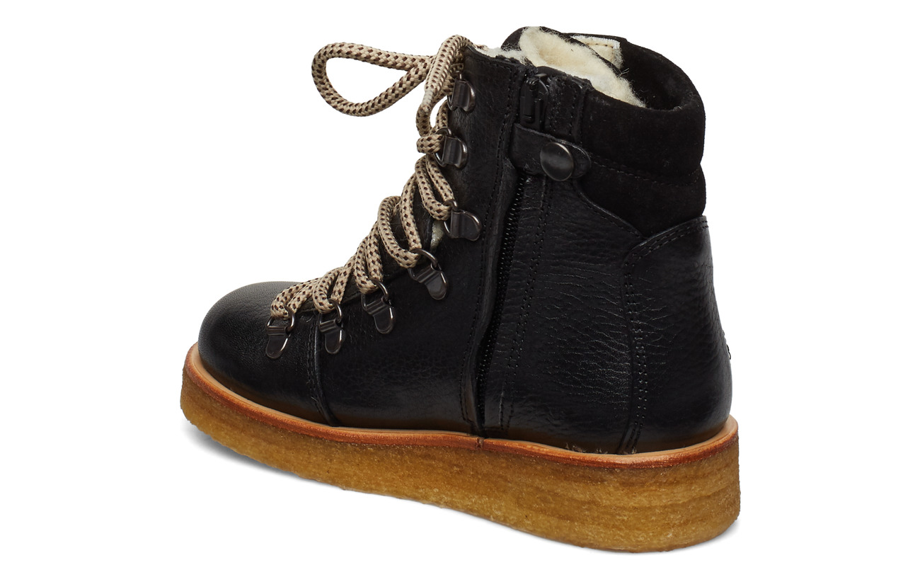 angulus boots flat