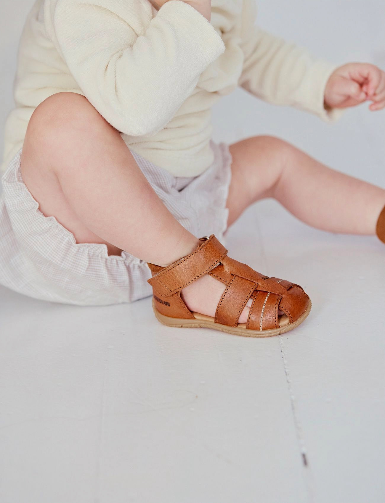 ANGULUS Sandals - Flat - Closed Toe, 20, Brown, Sommersko > Sandaler, Børn