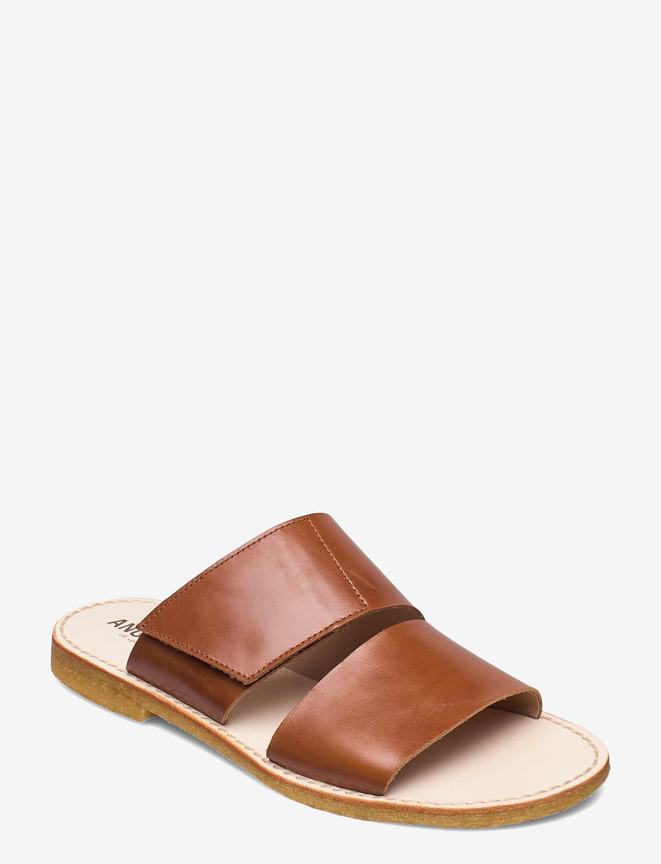 ANGULUS Sandals - Flat - Open Toe - Op Cognac) - 11.234,25 kr | Boozt .com