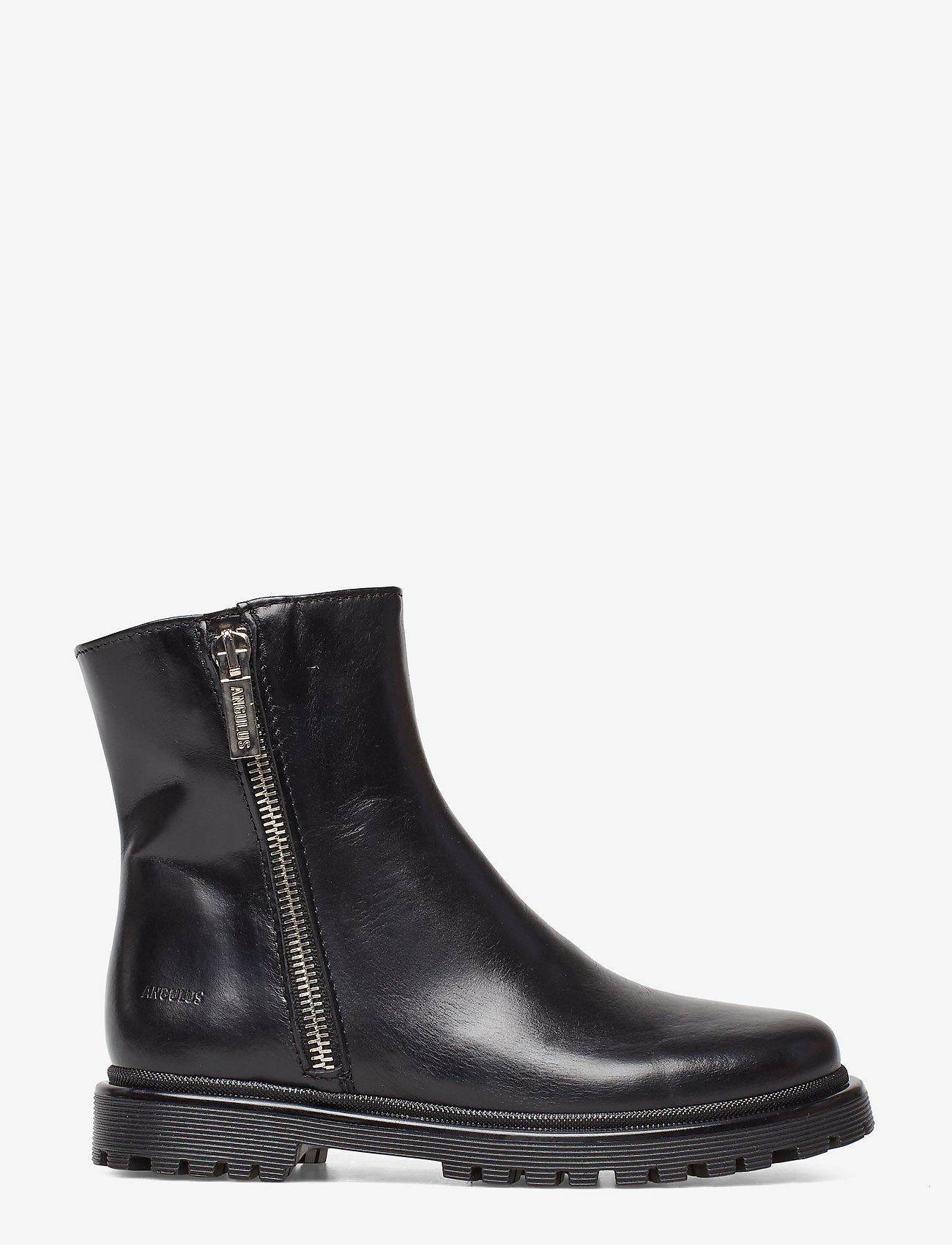 angulus boots flat