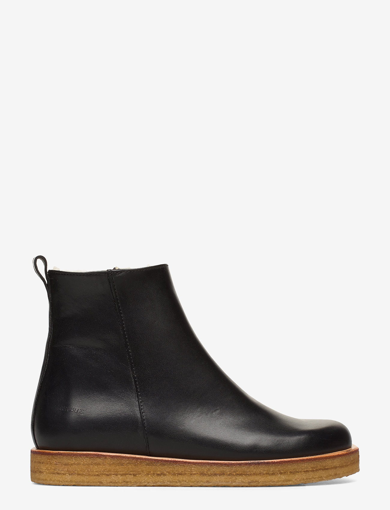 angulus boots flat