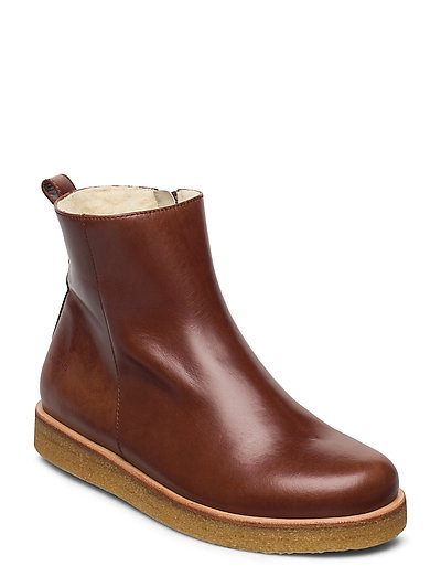 angulus boots flat