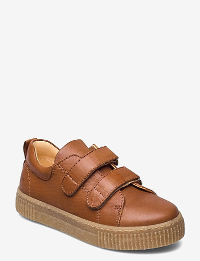 Shoes - flat - with velcro - low tops - 1545 cognac